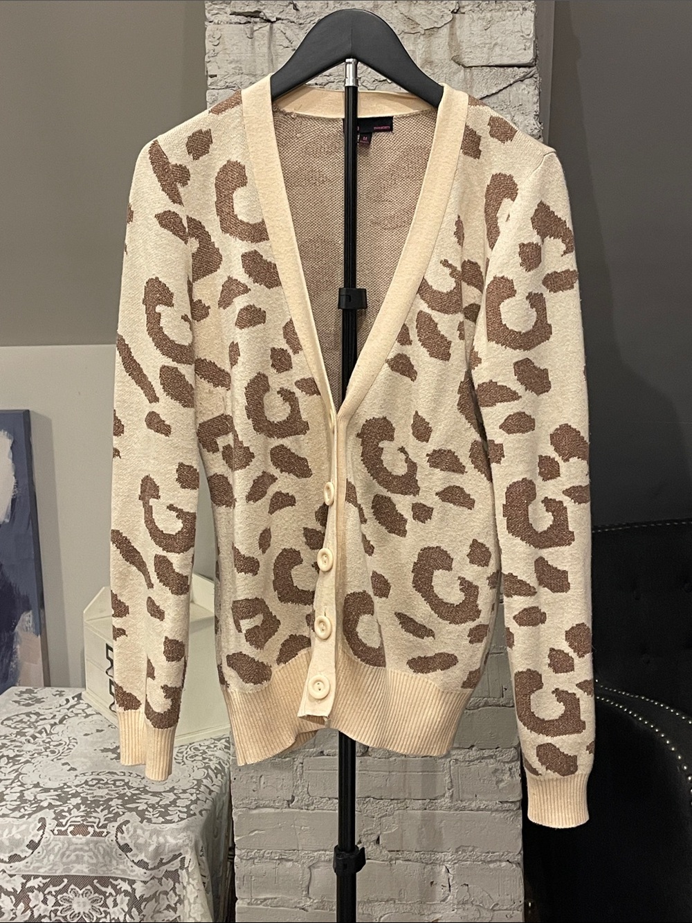 t/o Cream and Brown Leopard Print V-Neck Button Cardigan